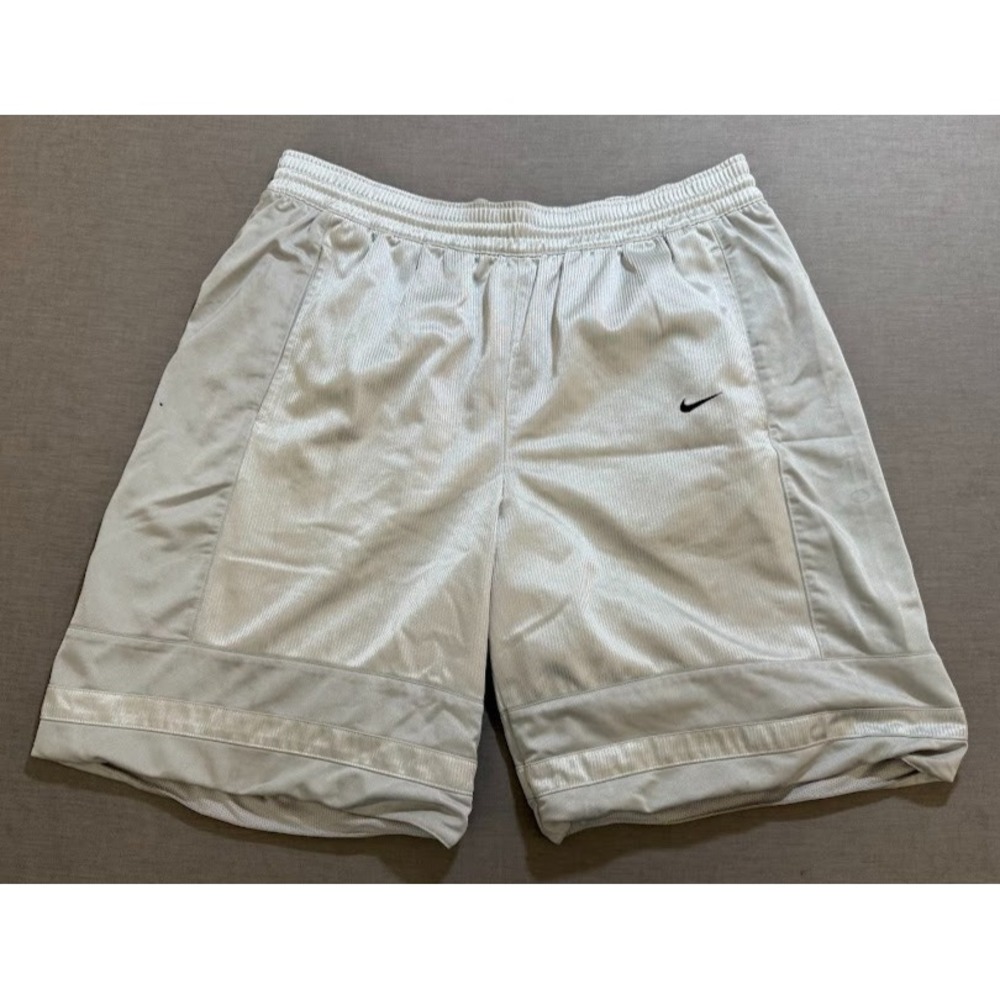 Vintage Nike Shorts Mens Large White Logo Grey Tag Drawstring Gym Men.